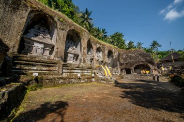 Ubud 'daki Endonezya antik tapınağı 