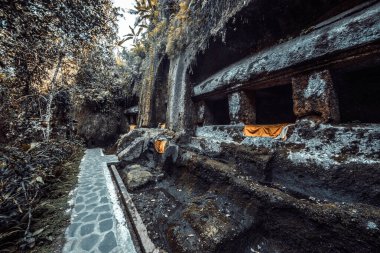 Endonezya 'daki Gunung Kawi Tapınağı' nın antik mimarisi