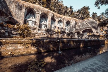 Endonezya 'daki Gunung Kawi Tapınağı' nın antik mimarisi