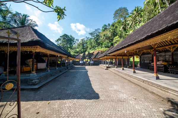 ウブドのインドネシア古代寺院 — ストック写真