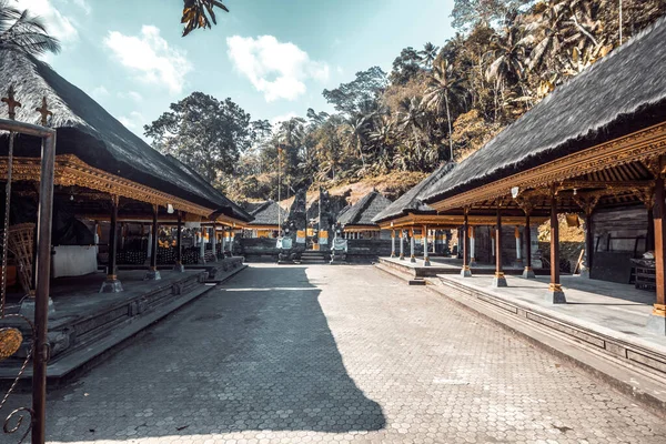Храм Гунунг Кави Днем Индонезии — стоковое фото