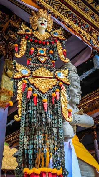 Endonezya Nın Ubud Kentindeki Tiran Tapınağı Dekorasyon Mimarisini Empul — Stok fotoğraf