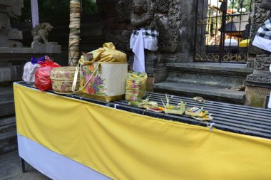 Endonezya 'nın Ubud kentindeki Tirta Empul tapınağı  