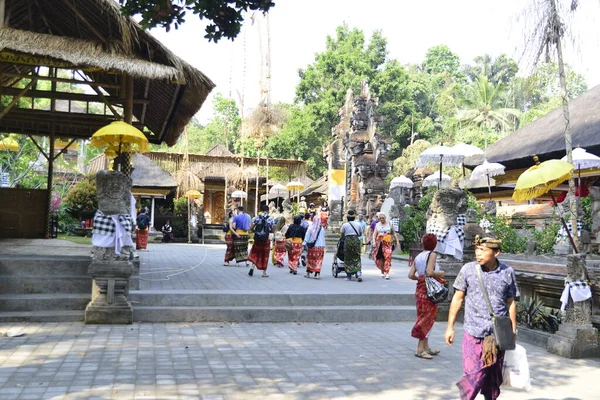 Bali Indonézia 2019 Október Gyönyörű Kilátás Tirta Empul Szent Tavaszi — Stock Fotó