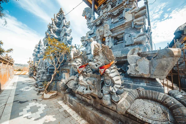 Templo Ulun Danu Beratan Durante Día Indonesia —  Fotos de Stock