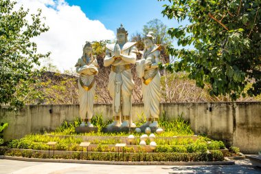 GWK Park, Dempasar, Endonezya 'da üç anıt