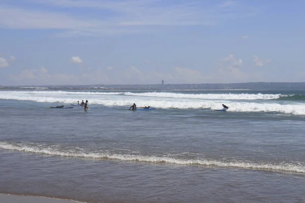 Praia Mar Durante Dia Dempasar Indonésia — Fotografia de Stock