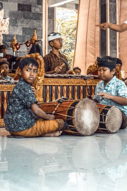 Endonezya, Dempasar 'da Padang Padang 