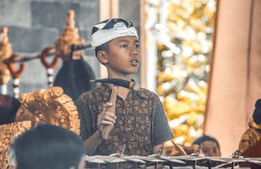 Endonezya, Dempasar 'da Padang Padang 