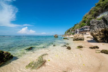 Padang Padang Plajı, Endonezya