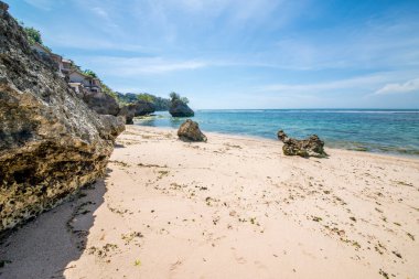 Padang Padang Plajı, Endonezya