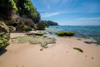 Padang Padang Plajı, Endonezya