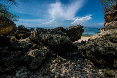 Padang Padang Plajı, Endonezya