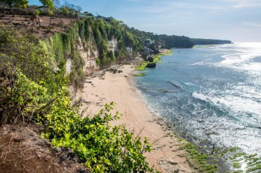 Padang Padang Sahili, Endonezya