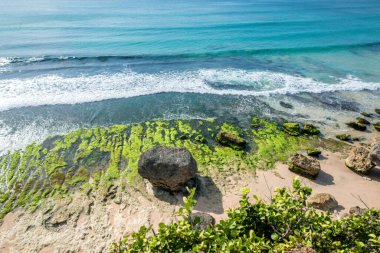 Padang Padang Sahili, Endonezya