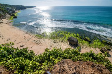 Padang Padang Sahili, Endonezya