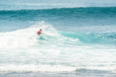 Endonezya 'daki Padang Padang plajı 