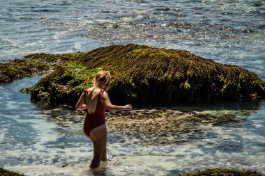 Endonezya 'daki Padang Padang plajı 