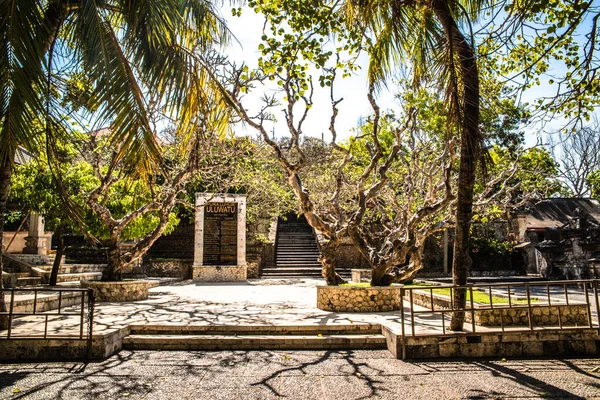 Beautiful Uluwatu Temple Dempasar Indonesia — Stock Photo, Image