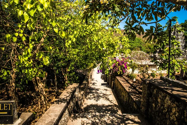 Hermoso Templo Uluwatu Dempasar Indonesia —  Fotos de Stock