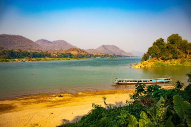 Luang Prabang, Laos 'taki Mekong Nehri. 