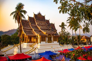 Laos 'taki Budist tapınağı mimarisi