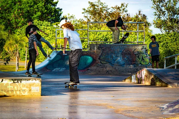 Pessoas Skate Parque Cidade Brasília Brasil — Fotografia de Stock
