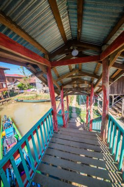 Myanmar 'da göl manzarası