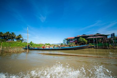 Myanmar 'da göl manzarası