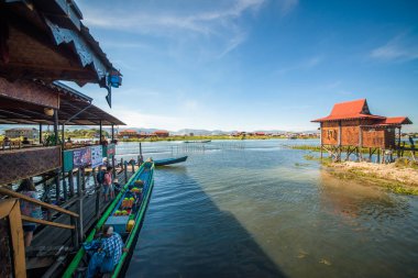 Gündüz vakti, Myanmar. 
