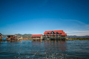 Myanmar 'da göl manzarası