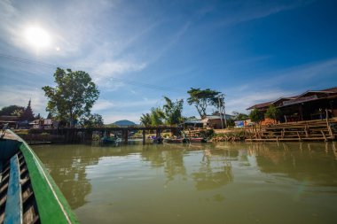 Gündüz vakti, Myanmar. 