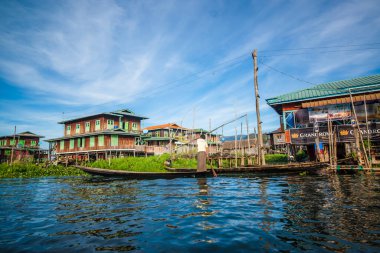Gündüz vakti, Myanmar. 