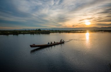 Myanmar 'da göl manzarası