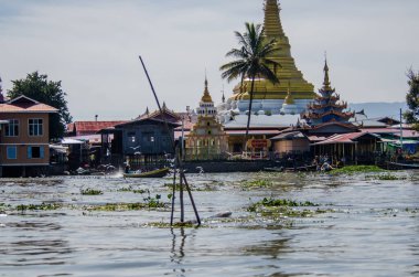 Myanmar 'da göl manzarası