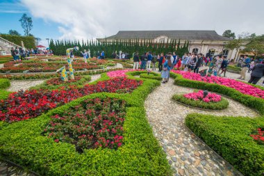 Vietnam 'da Sunworld Ba Na Hills Parkı' na bakan turistler, Da Nang