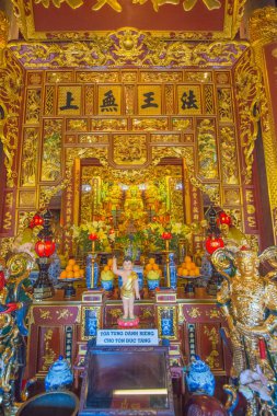vientamese Budist tapınağının iç detayları