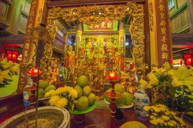 vientamese Budist tapınağının iç detayları