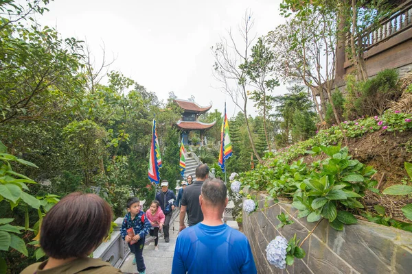 Turisták Nézi Sunworld Hills Park Vietnam Nang — Stock Fotó