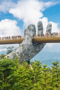 Vietnam. Da Nang. Altın Köprü