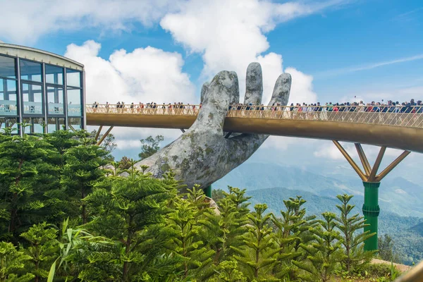 Vietnam Nang Puente Oro — Foto de Stock