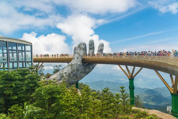 Vietnam Nang Puente Oro — Foto de Stock