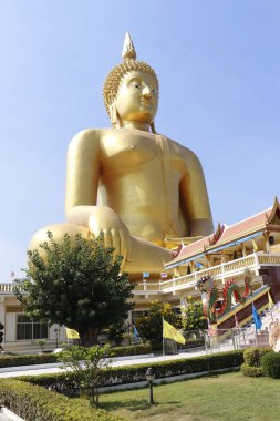 Tayland. Ang Tangası. Wat Muang Tapınağı manzarası.