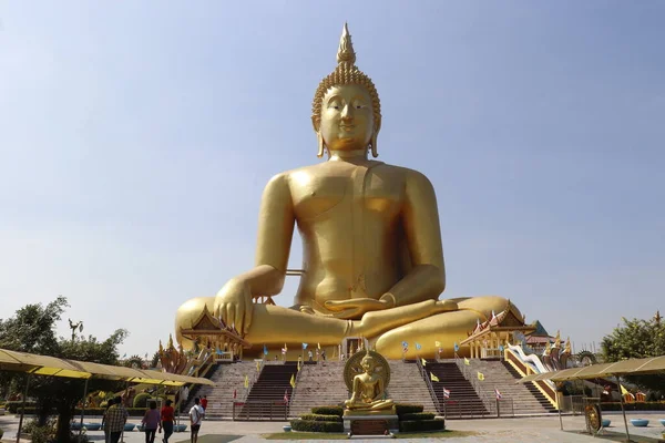 Enorme Monumento Buda Oro Tailandia — Foto de Stock