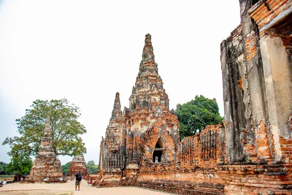 Thaimaassa Ayutthayaa Wat Chaiwatthanaram Temppeli — kuvapankkivalokuva