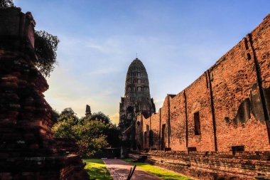 Tayland. Ayutthaya. Wat Ratcha Burana Tapınağı