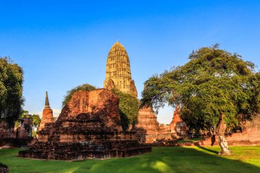 Tayland. Ayutthaya. Wat Ratcha Burana Tapınağı