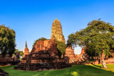 Tayland. Ayutthaya. Wat Ratcha Burana Tapınağı