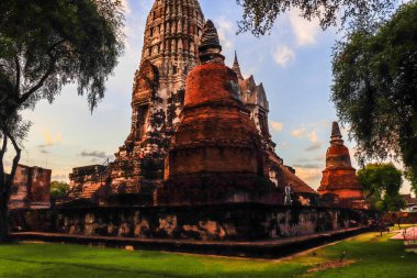 Tayland. Ayutthaya. Wat Ratcha Burana Tapınağı
