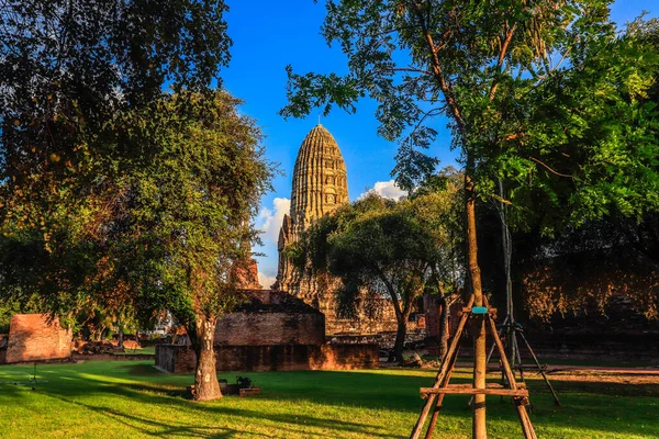 Ayutthaya Wat Ratcha Burana寺 — 图库照片